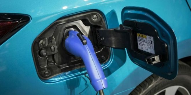 FMT-Indiabattery06092018-Bloomberg1